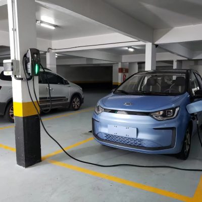 Commercial parking for electric vehicles